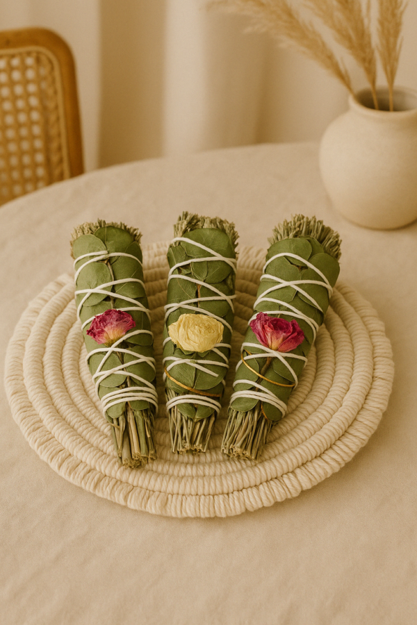 Bâton floral de purification - sauge, eucalyptus, rose - rituel respiratoire, sommeil profond et détente naturelle