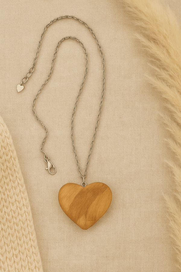 Collier cœur en bois de Palo Santo – bijou de protection et d’ancrage énergétique